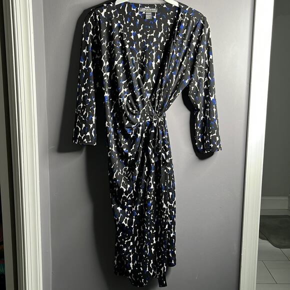 Pea in the Pod Black and Blue Wrap Maternity Dress Size Small - Picture 1 of 8